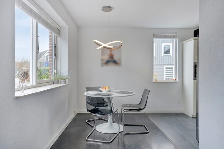 Photo 18 of Cole Porterhof 101