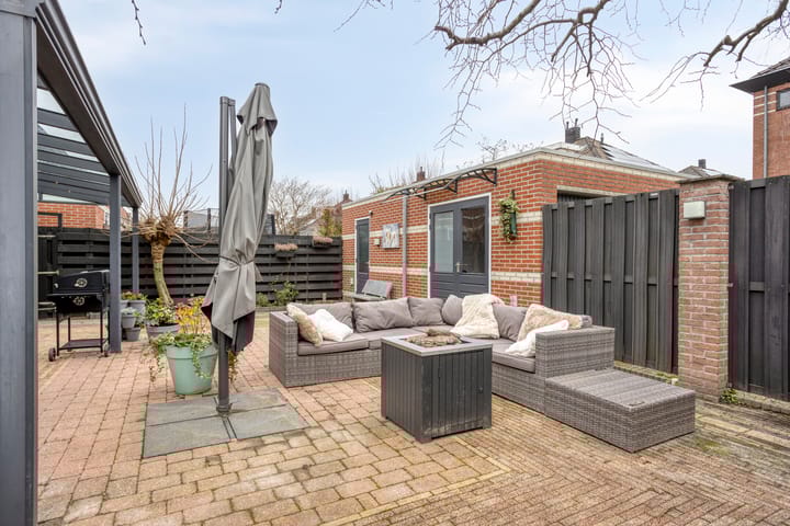 Photo 39 of Cole Porterhof 101