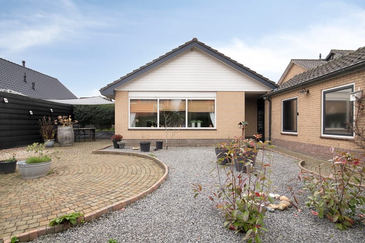 Photo 32 of Willem de Zwijgerlaan 9