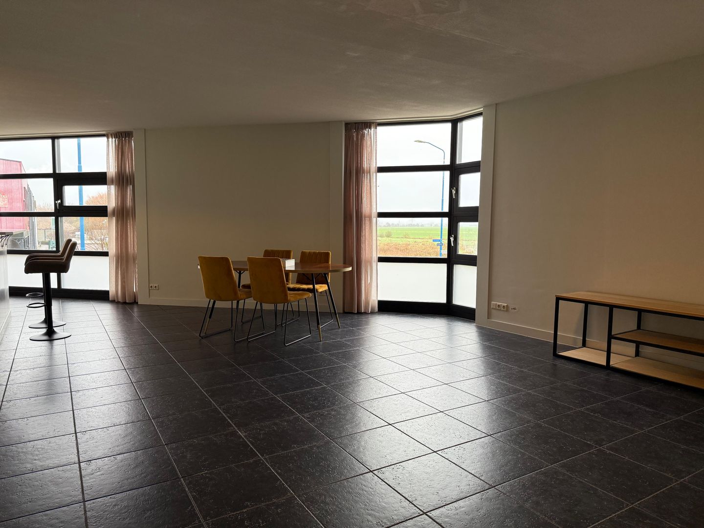 Bekijk foto 2 van Wilgenweg 42