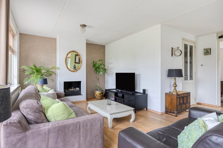 Foto 3 van Naaldakker 8