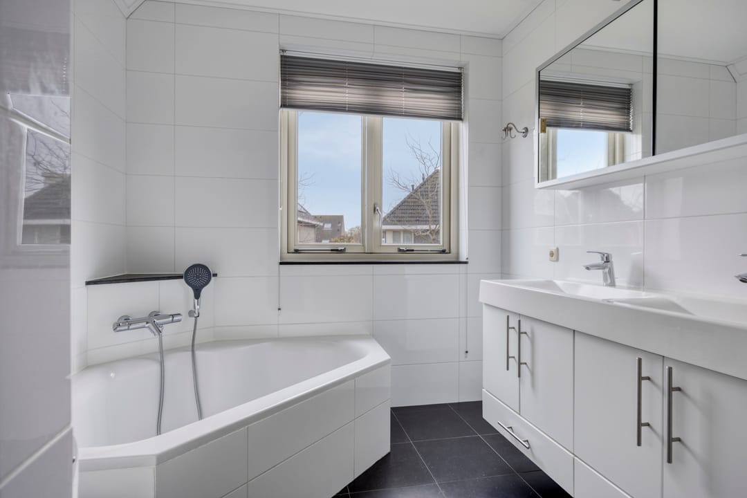 Photo 32 of Naaldakker 8