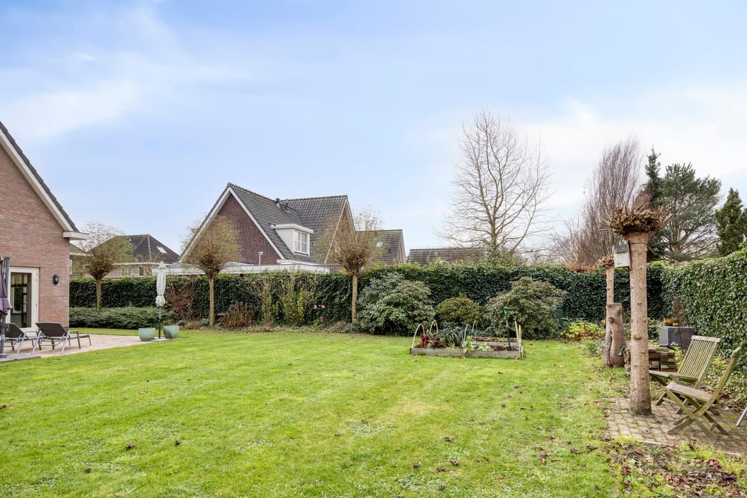 Photo 46 of Naaldakker 8