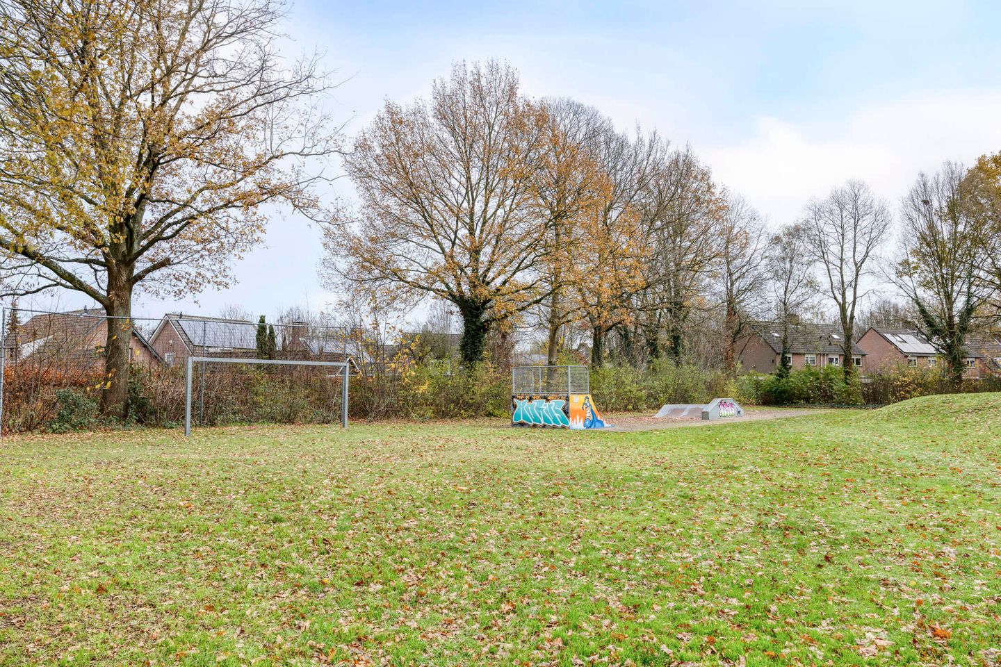 Photo 50 of Naaldakker 8