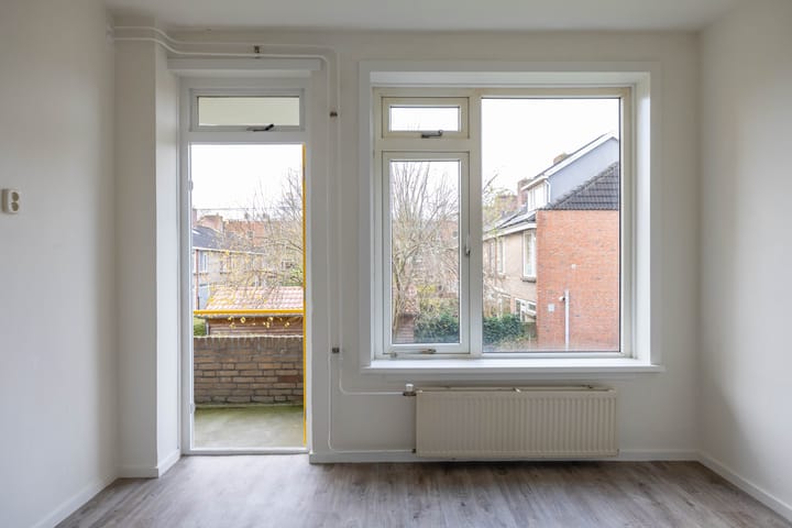 Foto 17 van De Genestetstraat 13