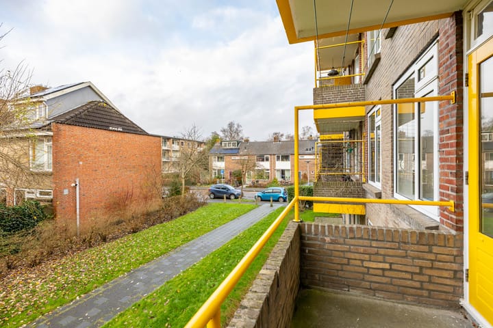 Foto 20 van De Genestetstraat 13