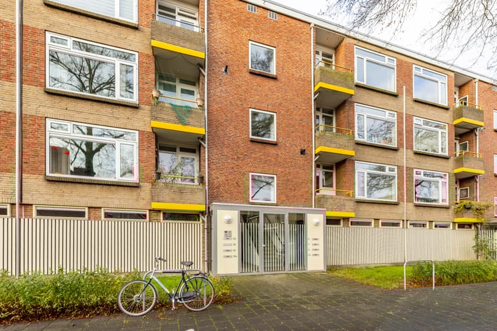 Foto 37 van De Genestetstraat 13