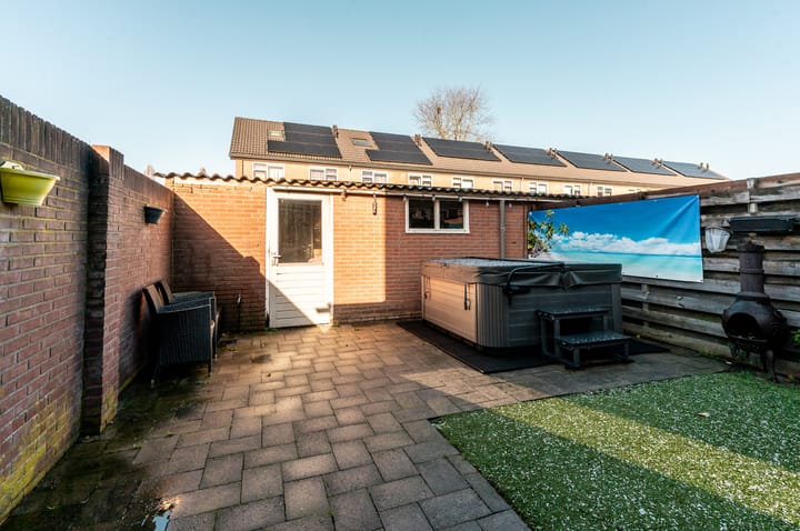 Foto 42 van Reigerstraat 1