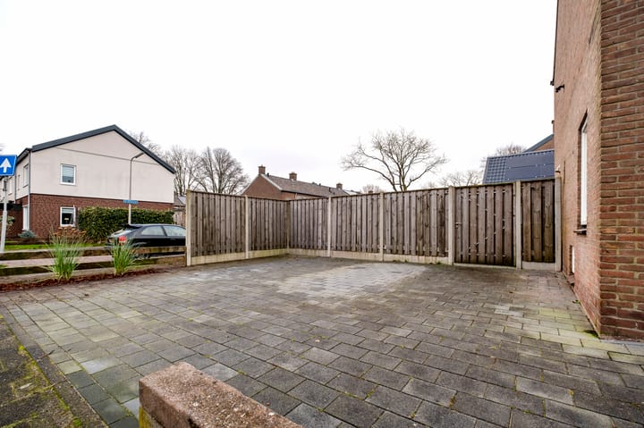 Foto 42 van Baarlelaan 19