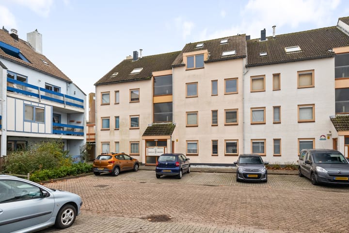 Foto 2 van Marina-Park 296