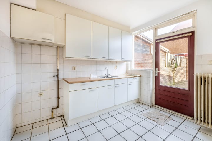 Foto 6 van Burg van Leentstraat 34