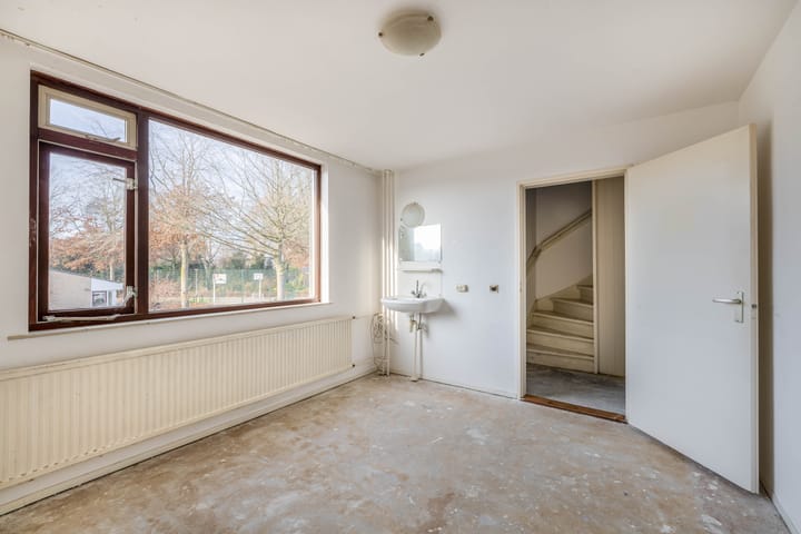 Foto 11 van Burg van Leentstraat 34