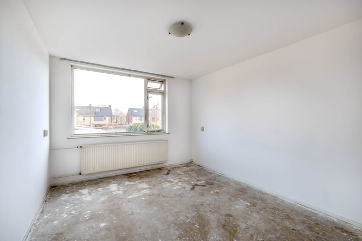 Foto 12 van Burg van Leentstraat 34