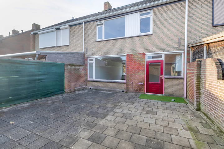 Foto 21 van Burg van Leentstraat 34