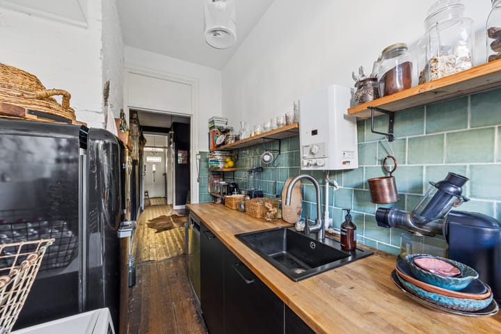 Foto 20 van Caan van Necklaan 159-A