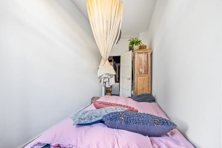 Foto 22 van Caan van Necklaan 159-A