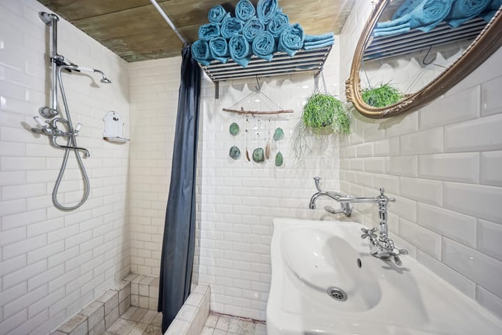 Foto 25 van Caan van Necklaan 159-A