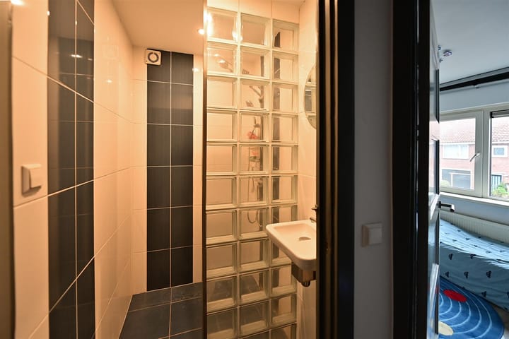 Foto 12 van Eikenlaan 82