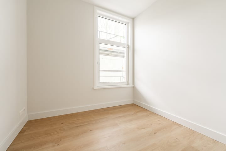 Foto 17 van Tweede Van der Helststraat 3-2