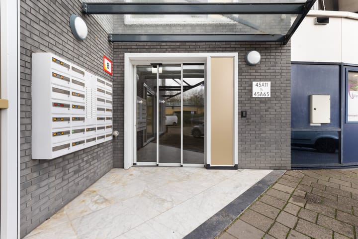 Photo 3 of Stationsweg 45-A45