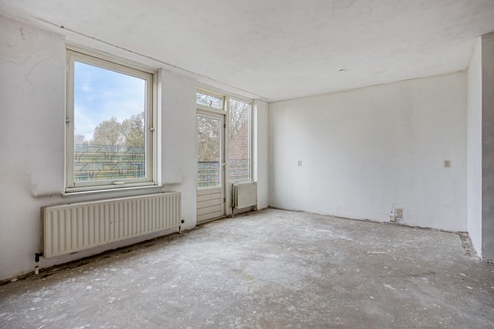 Photo 4 of Ampsen 44-A