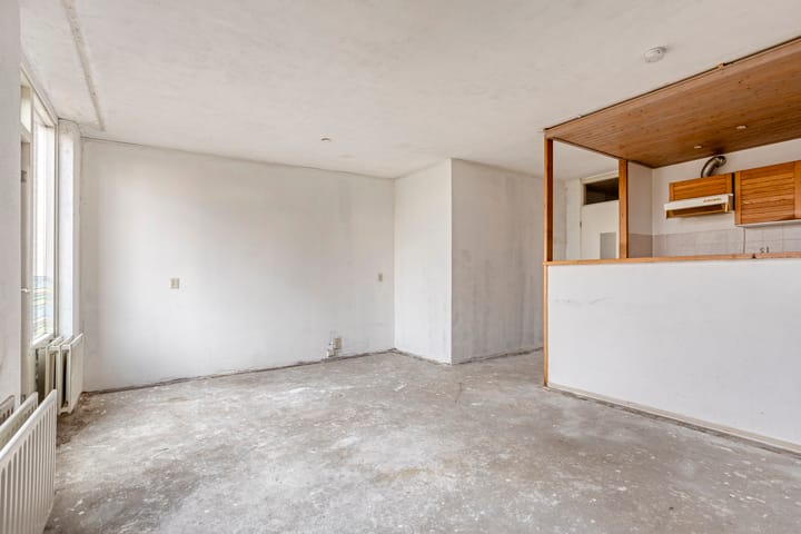 Photo 9 of Ampsen 44-A