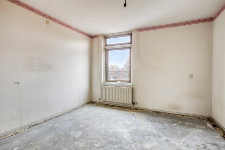 Photo 13 of Ampsen 44-A