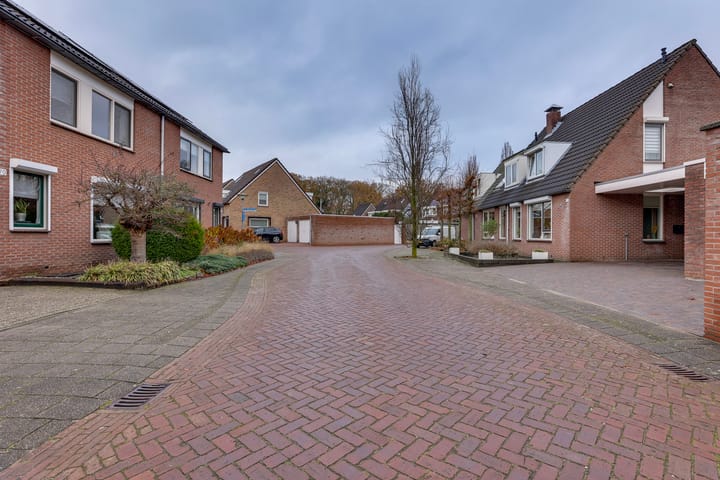 Photo 38 of Ter Maatstraat 70