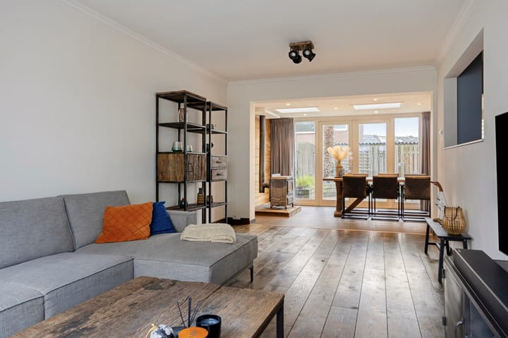 Foto 12 van Lotusstraat 32