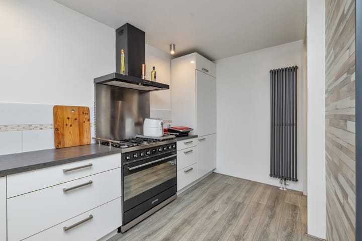 Photo 10 of J A Alberdingk Thijmstraat 73