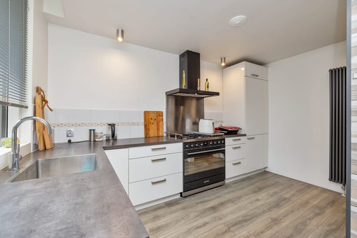 Photo 11 of J A Alberdingk Thijmstraat 73