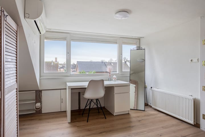 Foto 28 van Lotusstraat 32