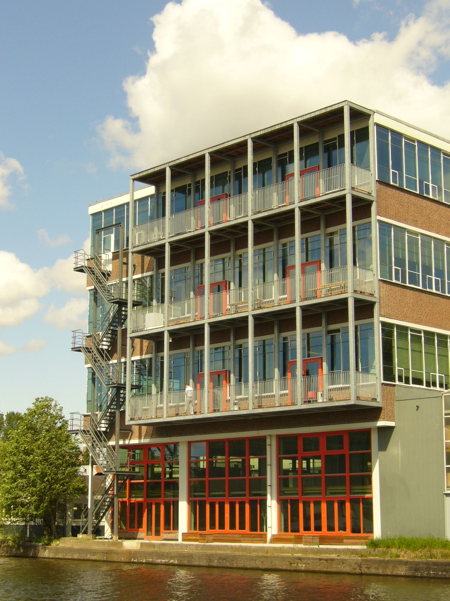 Bekijk foto 3 van Generaal Vetterstraat 76