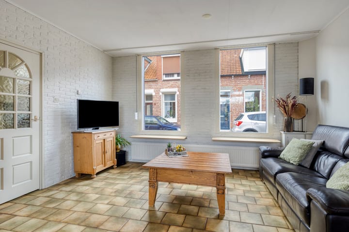 Foto 11 van Julianastraat 18