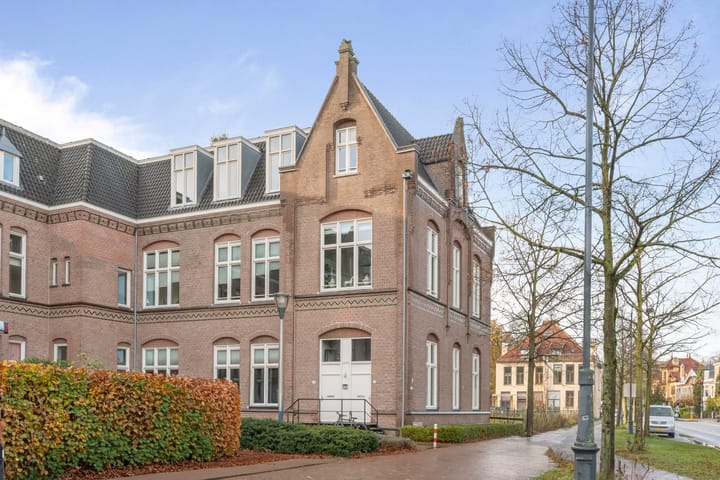 Photo 3 of Kamperlaan 38