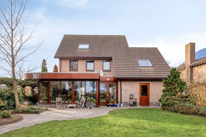 Photo 38 of Moerstraatseweg 76