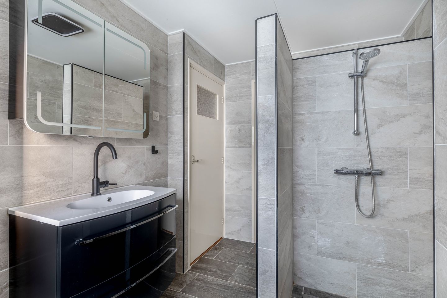 Foto 35 van Halmersinge 15-B