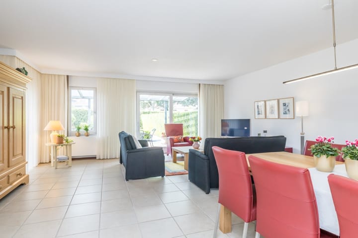 Photo 8 of Munster 4