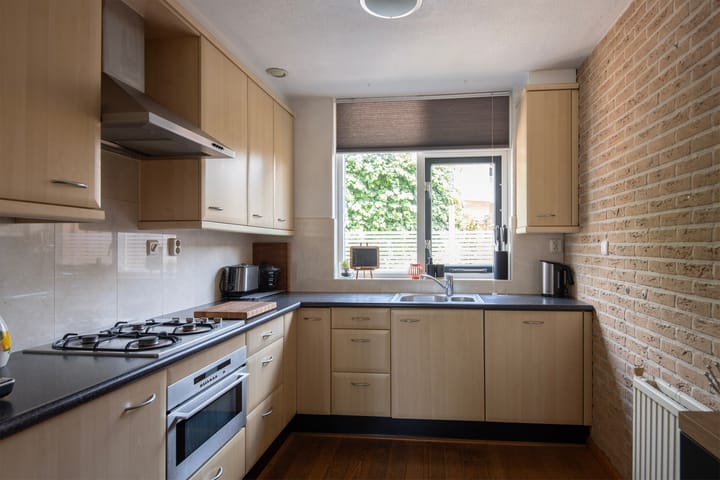 Photo 12 of Nijhoffstraat 19