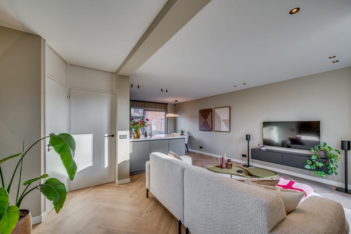 Foto 6 van Burg van Kempenstraat 7