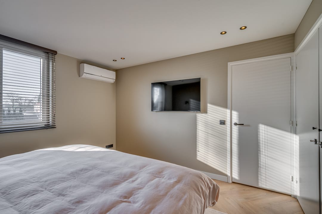 Foto 13 van Burg van Kempenstraat 7