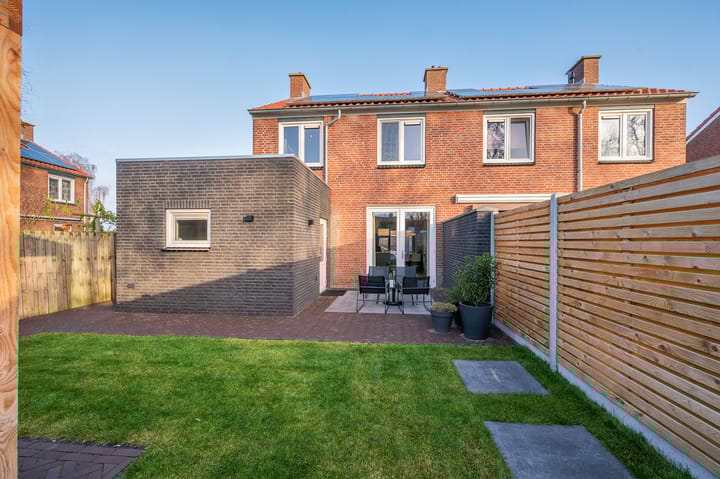 Foto 21 van Burg van Kempenstraat 7