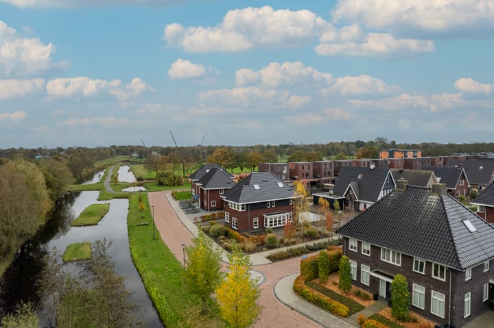 Photo 3 of Zilverschoon 80