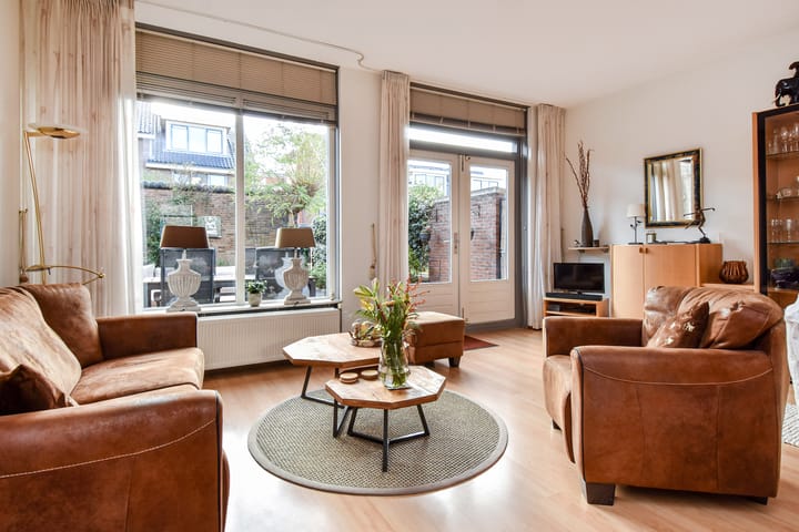 Foto 11 van Bellinistraatje 10