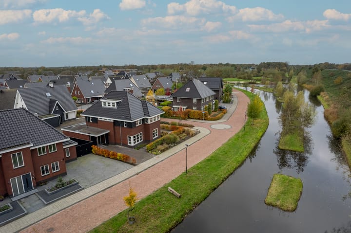 Photo 71 of Zilverschoon 80