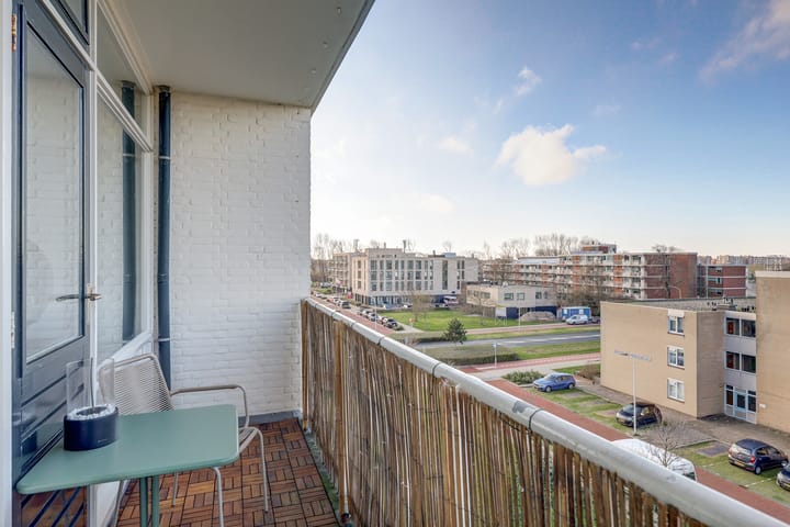 Photo 6 of Heinsiusstraat 32