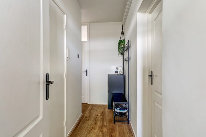 Photo 17 of Heinsiusstraat 32