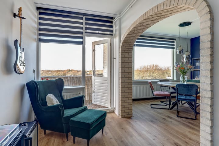 Photo 24 of Heinsiusstraat 32