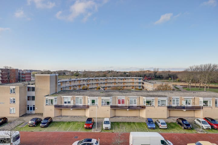 Photo 27 of Heinsiusstraat 32