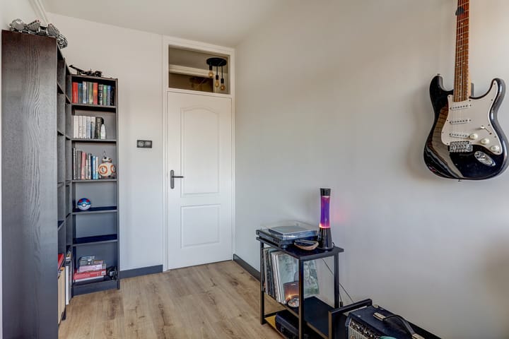 Photo 29 of Heinsiusstraat 32